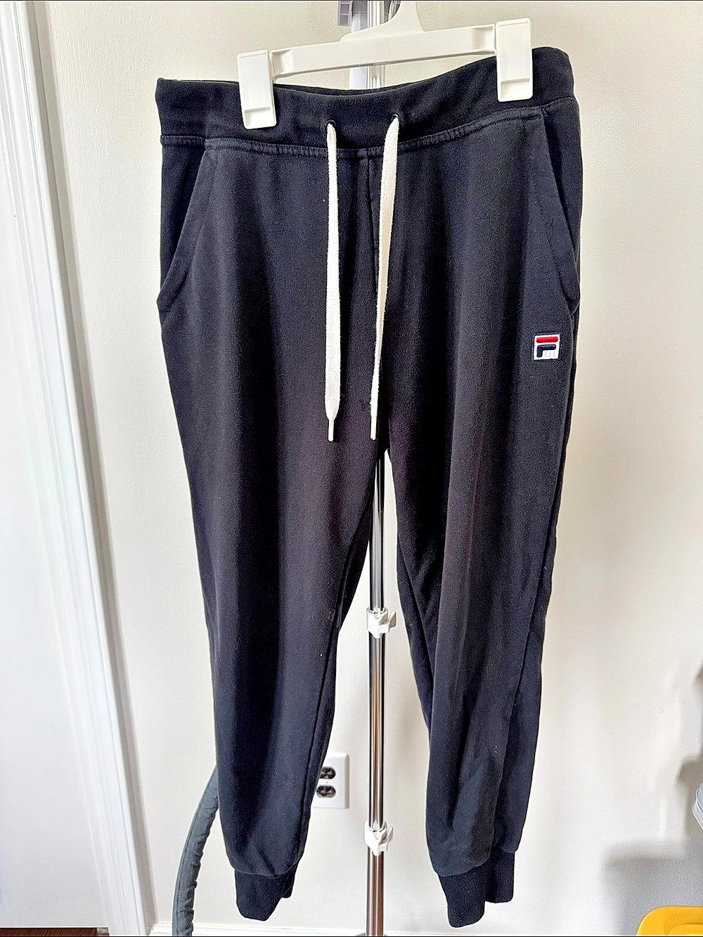 FILA Jogger Pants in Black Size Medium Like New